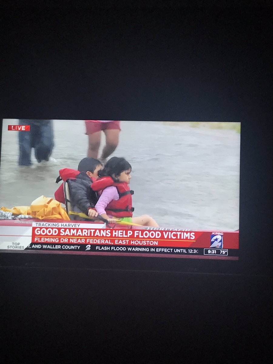 ValoftheVilla's tweet photo. .@realDonaldTrump THIS is the only thing you should be tweeting about.Displaced, losing everything, terrified-they need hope &amp; leadership. https://t.co/LLYQgwqN8b