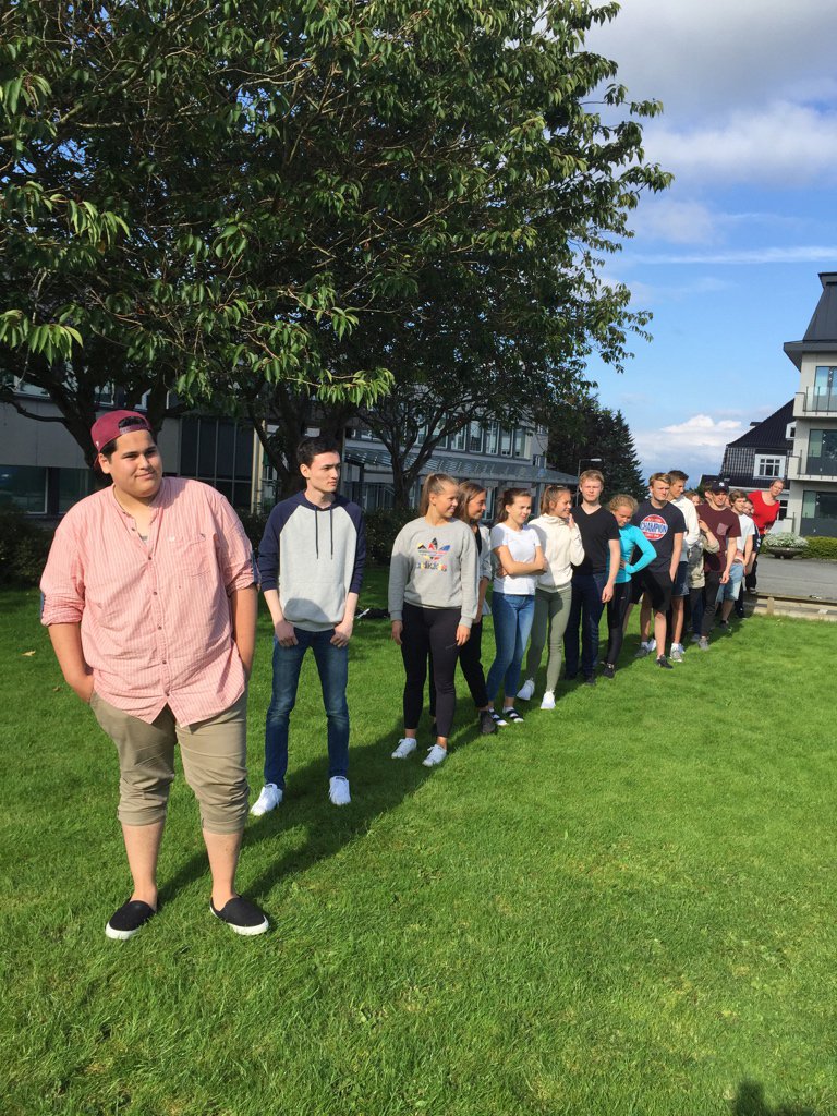 solborg's tweet photo. Klar for første time på Solborg? #fhsliv #solborgfhs #solborg18 https://t.co/KX2WGvDVBR