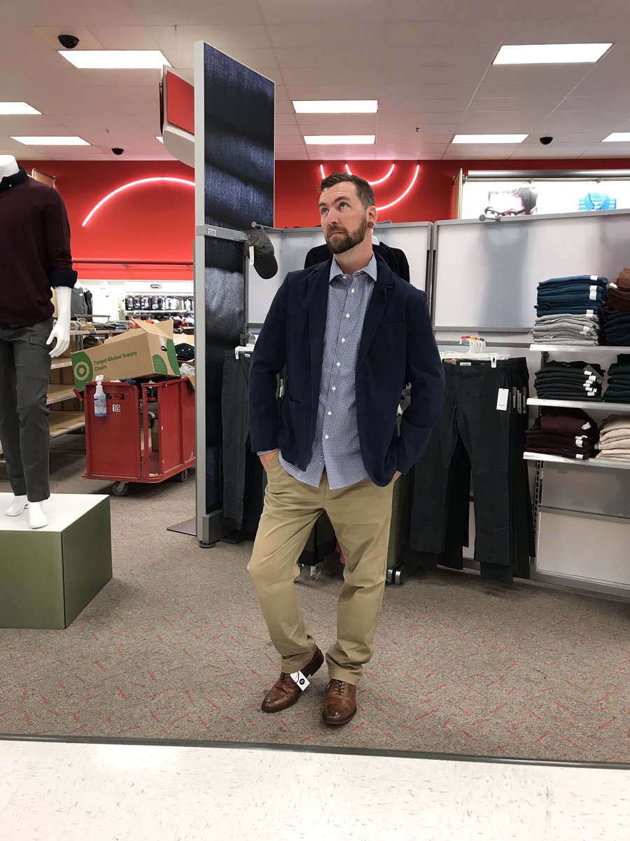 Am_Harden's tweet photo. Our Team members here at 2230 are looking good in A New Day and Goodfellow @JessMoliterno @paigekadau @monico_g https://t.co/86f31ftku2