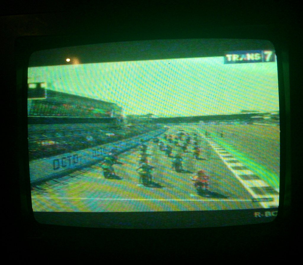 Juple_Lalu's tweet photo. Go Go @ValeYellow46 
Jangan Fokus ke bentuk TV nya hahaha...
#motogpt7 #MotoGP #govr46 #GpSilverstone https://t.co/GAbdRNuPj2