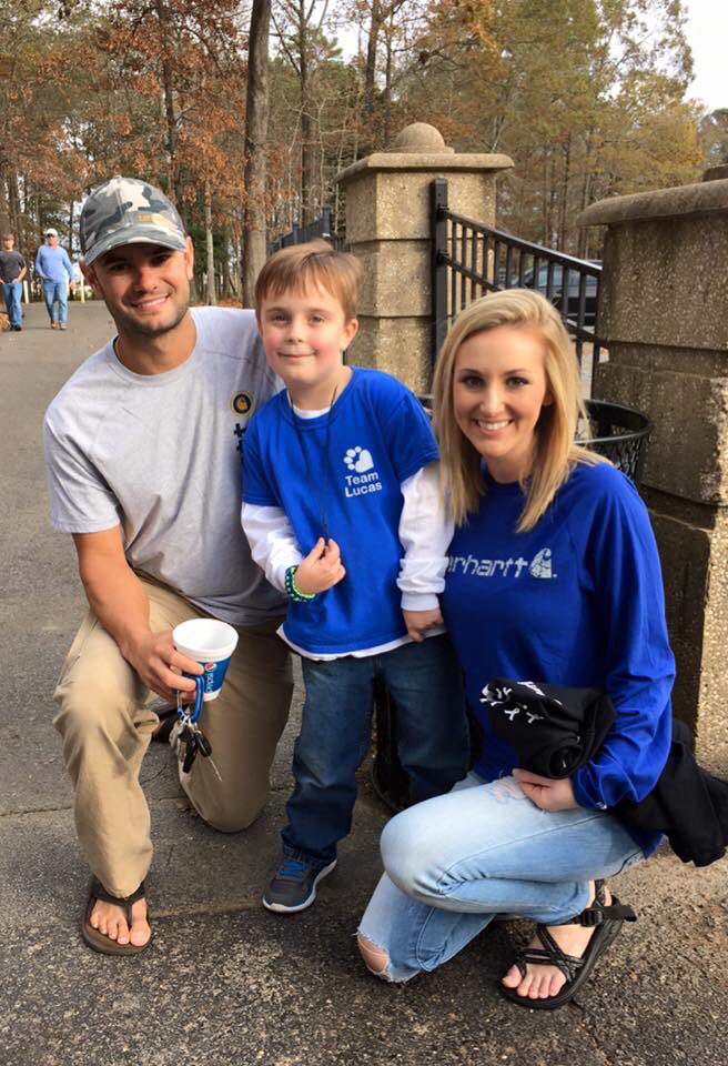 cshembree's tweet photo. Lucas says "Good Luck today! Go Matt!"🎣 @mattleefishing @abbymyrex #Carhartt #ChampionshipSunday  #Bassmaster #EliteSeries https://t.co/VwZi8zey3a