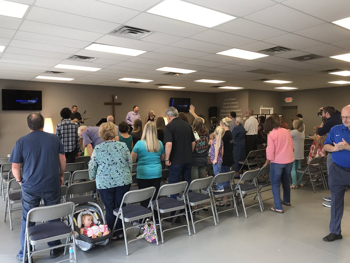 RobHPatterson's tweet photo. Celebrating 2yr anniversary of @mercyridgecc May God continue to use @ponderingpastor for His glory @KentuckyBaptist #cpmissions https://t.co/GEfTDB6JQr