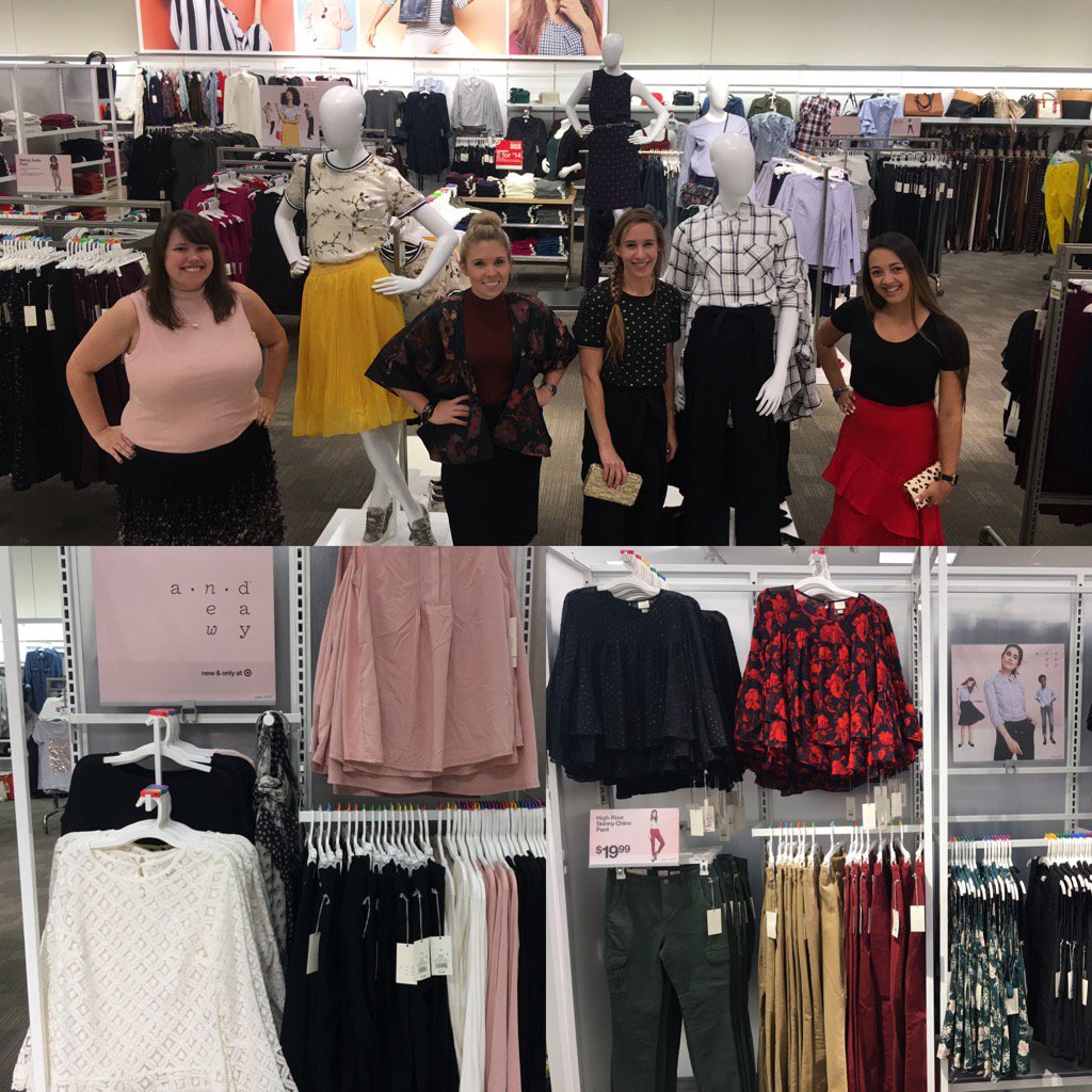 A New sunDay for shopping at #Target #targetstyle #anewday #onlyatbrea <a href="/emersonjc3/">Christina VML</a> <a href="/Amy_Sherer/">Amy Sherer</a> @Ricky_Fair_TGT