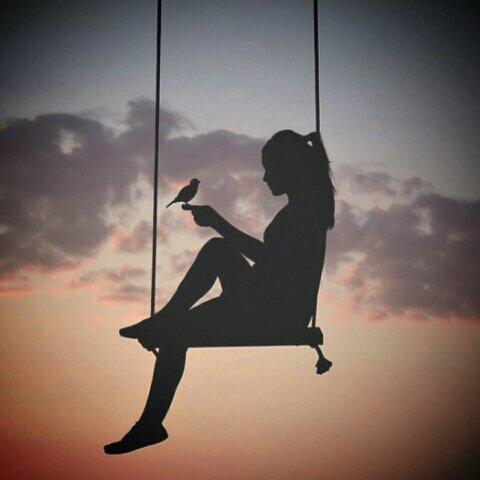 noon_raad's tweet photo. ”كوني عصفورة واقفة على غُصن،
ليست واثقة بالغُصن، بل بجناحيها“ https://t.co/oMDFr3hGjz