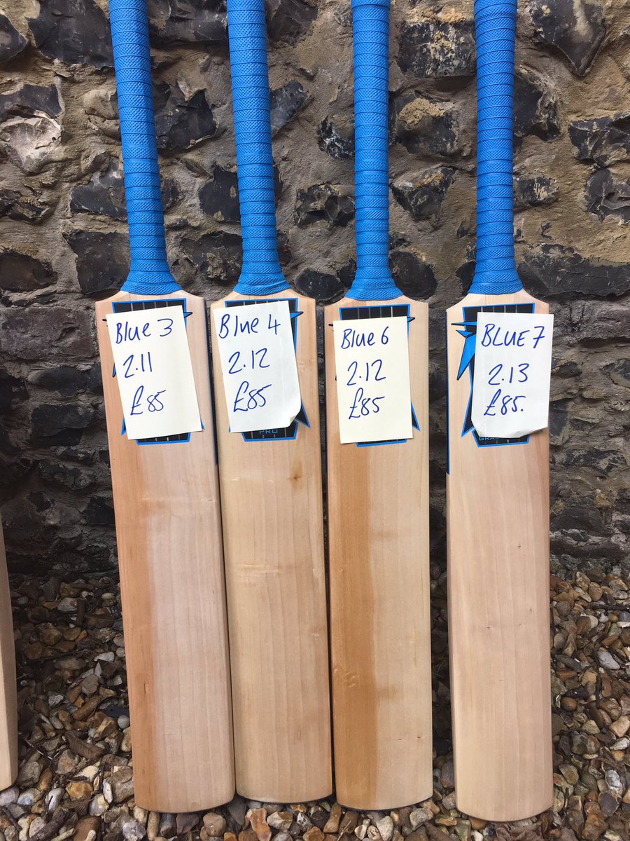 pythoncricket's tweet image. We&apos;ve added a couple of bats to our end of season sale.    

Discounts available if you buy two or more bats.  

#TeamPython