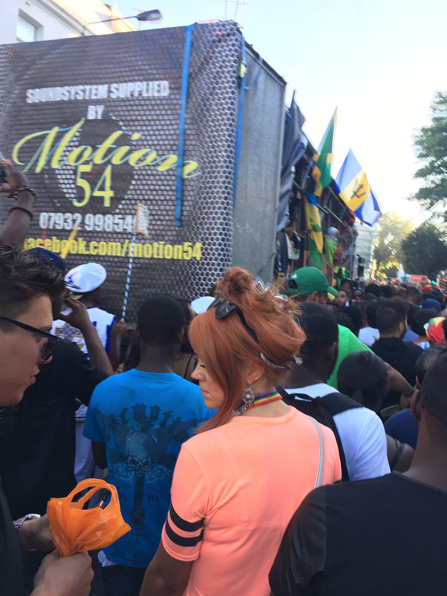 RenisBigui's tweet photo. Nothing hill carnival 📍 https://t.co/Ngh79NrZkg