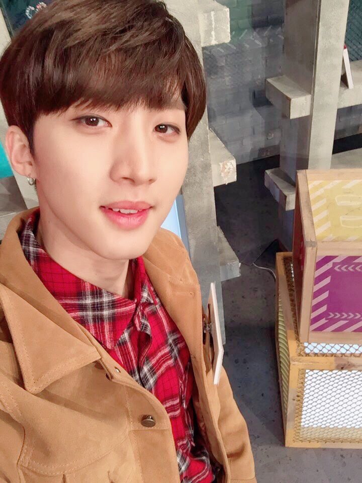 YananStupid's tweet photo. Feliz cumple a este angelito de dios✨ Te mereces todo en este mundo💕
#HUI https://t.co/H8yxzIw1WU