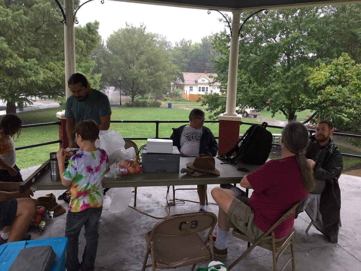 KansasFidPick's tweet photo. Set up crew waiting out the rain. We are still hoping this will pass by noon. Think dry thoughts! #Fidpick https://t.co/22OMOeFrKx