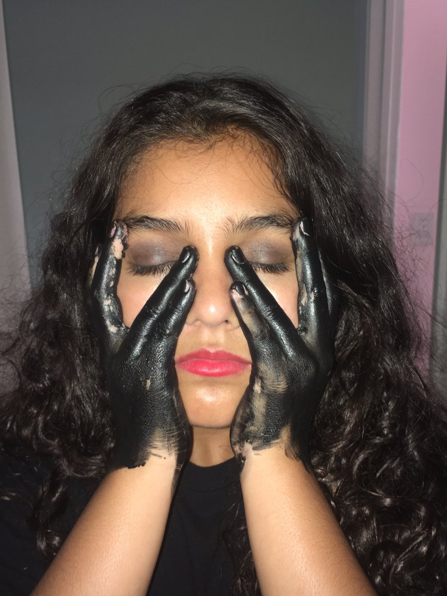 bellablurryface's tweet photo. makeup for blurryface week❤️this month has been great!! great work/covers! thanks @cliqueraproject :)
#thankyoublurryface #cliqueraproject https://t.co/SC3I7ncLyv