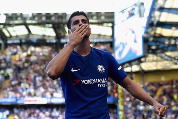 AlvaroMorata's tweet photo. Great win at Stamford Bridge!! Amazing atmosphere!! ⚽️⚽️🔵🔵 https://t.co/i5hat08oFk