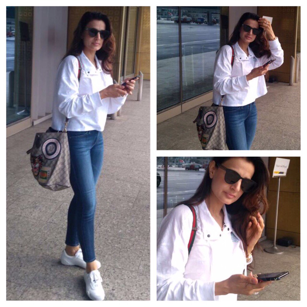 This morning at Mumbai airport.. a little drizzle n haze