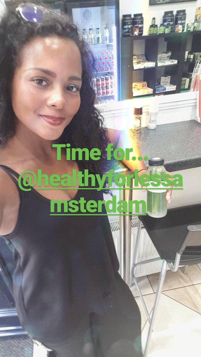 Denisekielholtz's tweet photo. Dont forget to pass by or shop #Healthyforless zijdijk 92 middle of Amsterdam!! #smoothies #healthy #fruit https://t.co/ci6JIQRvSM