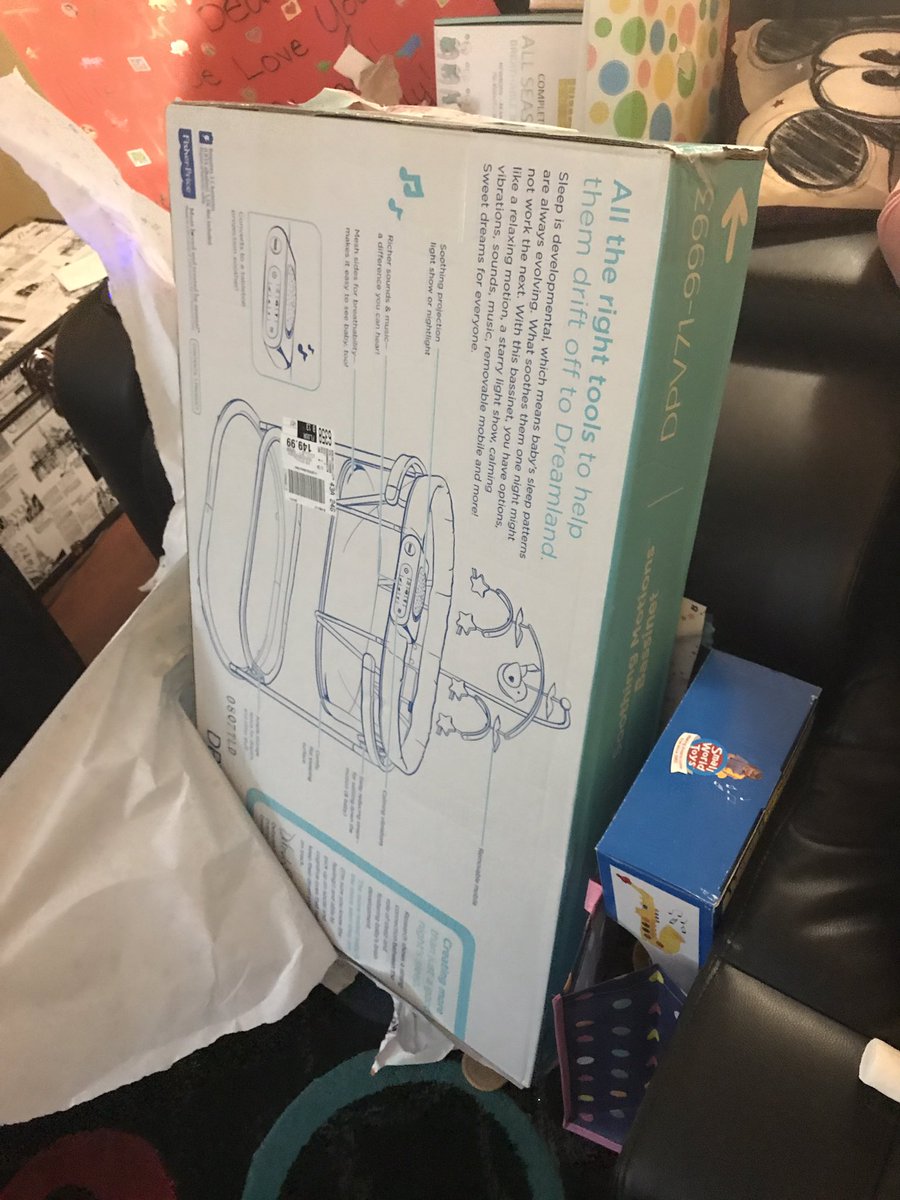 itsamee_dabear's tweet photo. #babeandi #didgood โบ๏ธ #babyshowergifts #cantwaittomeether #sisterinlaw #mommytobe #babyshower #bassinet #babycarrier #toys #mamaroo #bouncer https://t.co/AKanxk3IBx