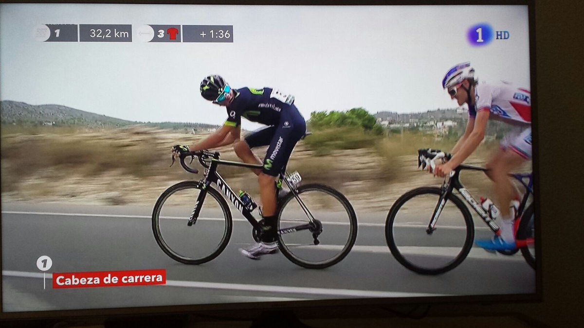 EsportsUPCvng's tweet photo. Pedalem amb tu @solermarc93 ! 💪
Pedaleamos contigo @solermarc93 ! 💪
#EtsGran #LaVuelta2017 #Gallo #EresGrande https://t.co/zxzECREk7g