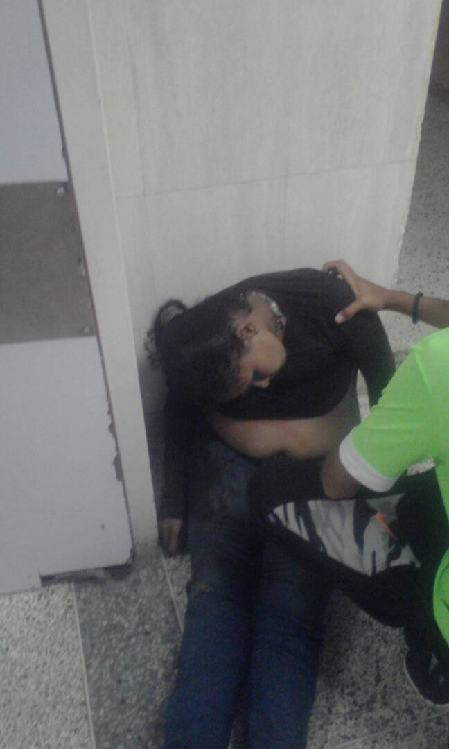 #26Ago Tras enfrentamiento entre bandas en #CiudadBolivar 21 heridos fueron atendidos en dos centros privados y el IVSS