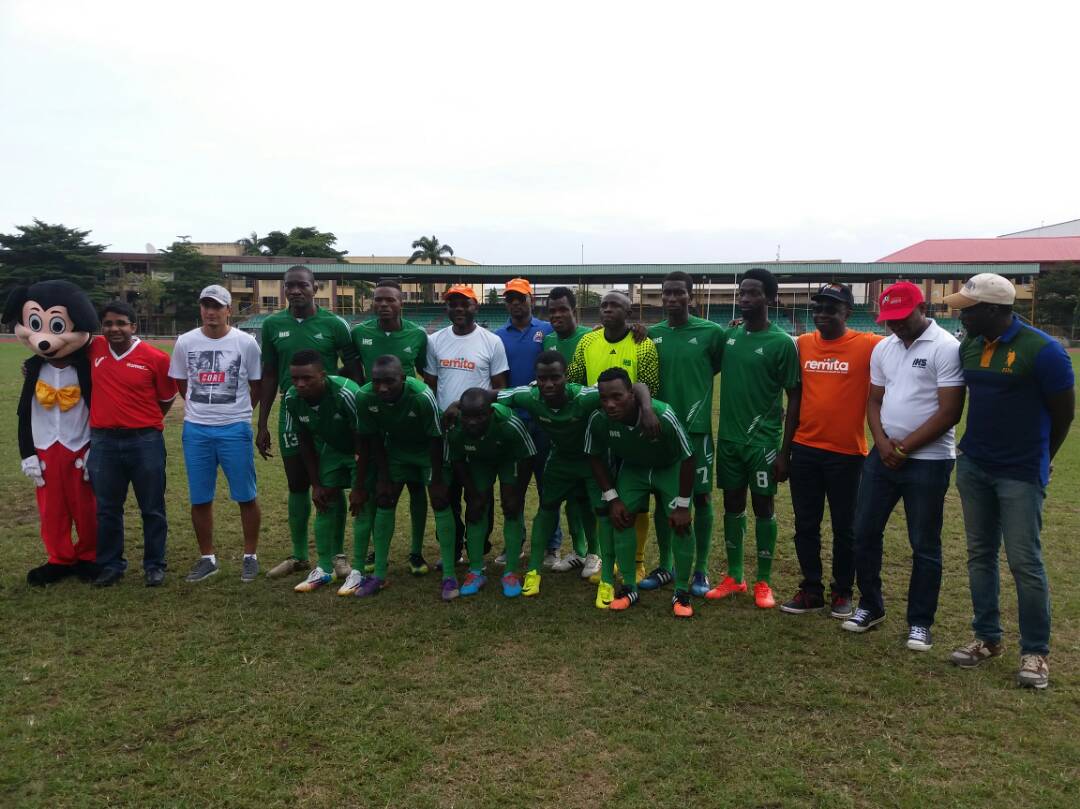 DemolaExpoze's tweet photo. The teams are out.
The final match of #2017RC3 is about to kick off between @IHSTowers and @vconnectnigeria
#2017RC3 https://t.co/rdt9PWAYgg