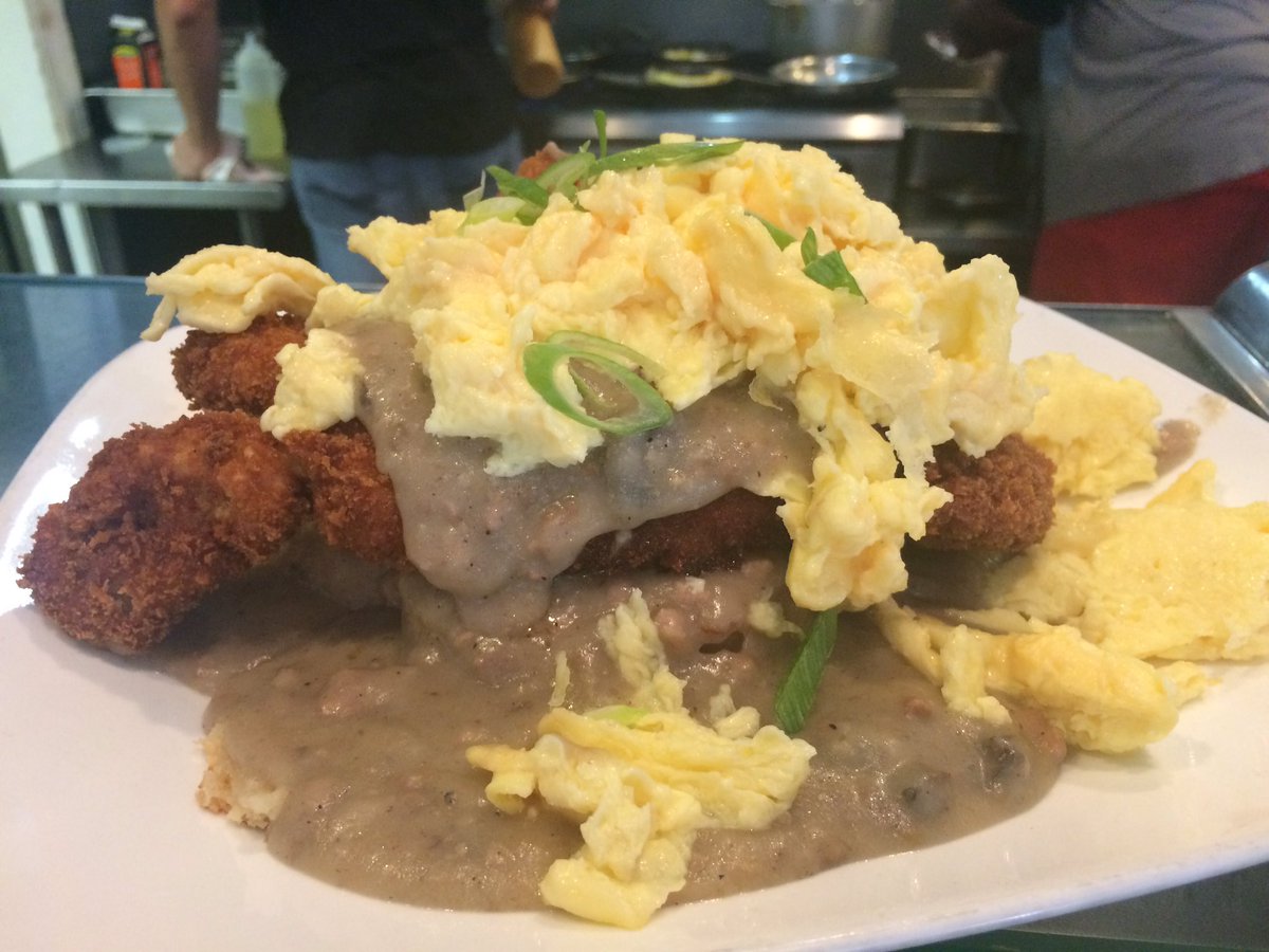 GGsDineORaMa's tweet photo. Get your last Chicken &amp; Biscuits today! https://t.co/iUrmGEd8rg