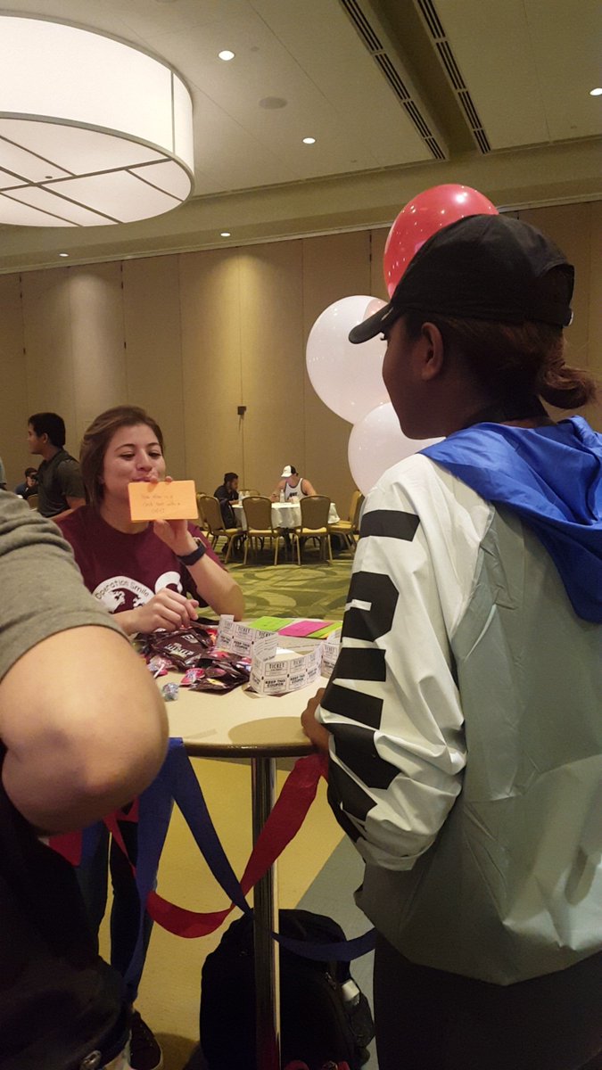 OSatUSF's tweet image. Our 1st Fall event was a success! Come join us for more fun, themed events starting with our first meeting on September 5: MSC 2703 at 5pm!