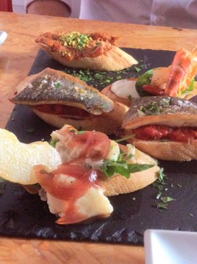 witpuk's tweet photo. Great food @RojaPinchos @scousescene #tapas #Liverpool https://t.co/LtXRnHk16b