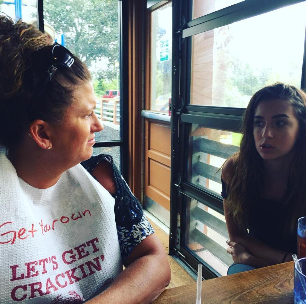 BrevardSEO's tweet photo. Get your own craps lol. Lmao #familyfun #workharder #familytimes #joescrabshack love… https://t.co/n8CsxkKUpE https://t.co/Z6Cluf9HHQ