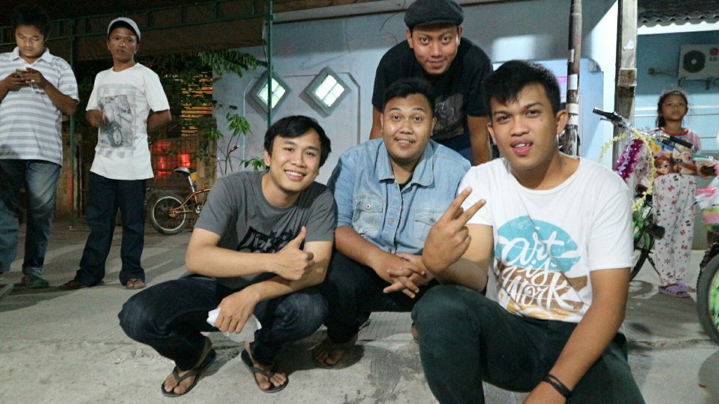 harry p denhas tweet media