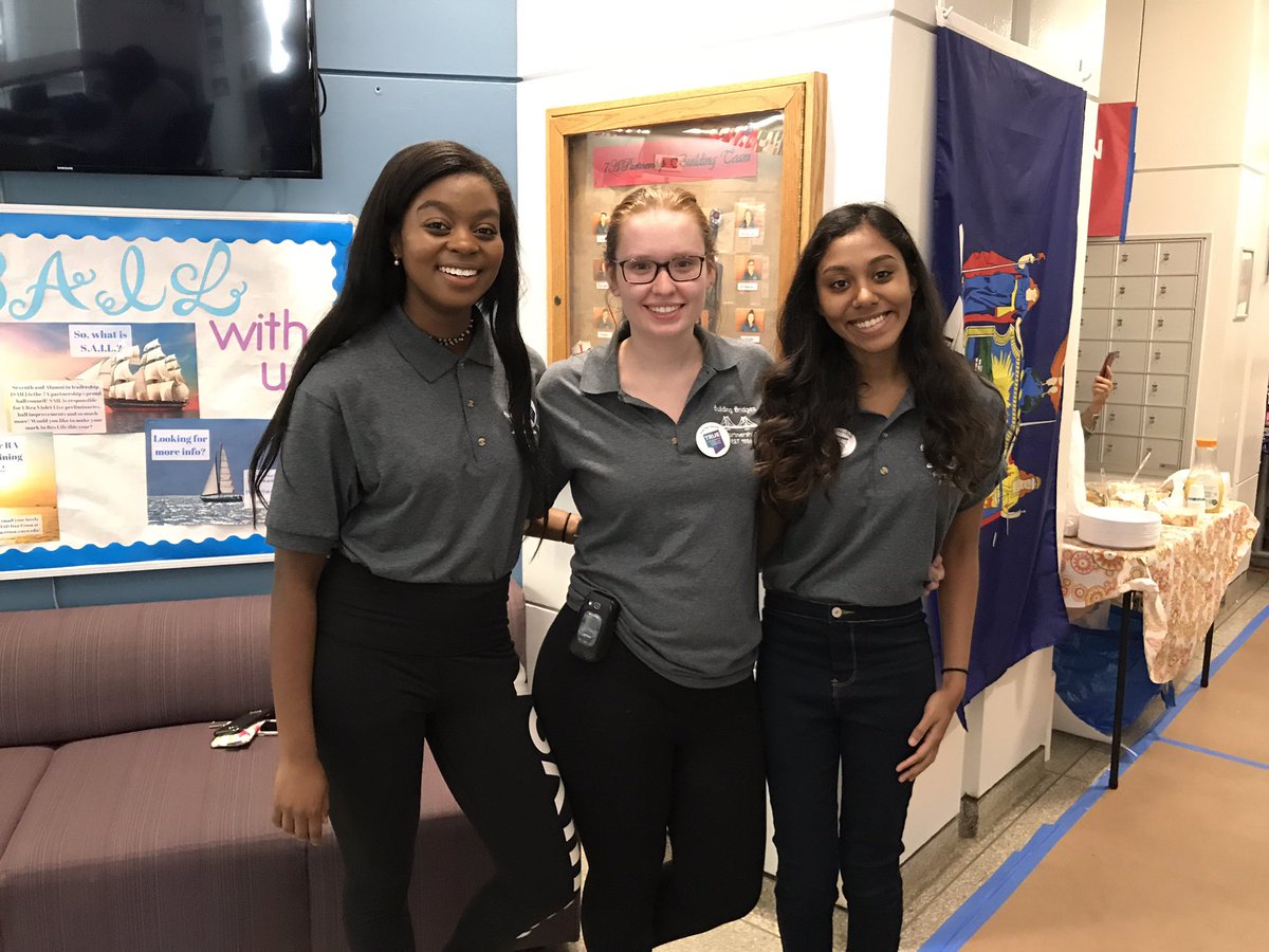 Welcome to 7A, it's going to be a great year ahead!  #nyumovein #truenyu  <a href="/truenyu/">TRUEnyu</a> <a href="/7Anyu/">eni 🌱˒˒</a>