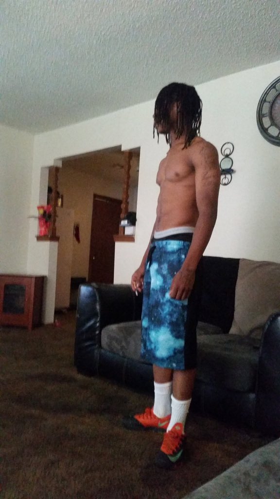 anthonywillis2_'s tweet photo. free YL‼️ @justusswan https://t.co/RNjX6Gwl8W