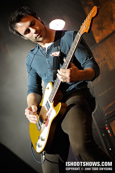 Cause honey your soul could never grow old, it's evergreen. And baby your smile's forever in my mind and memory.