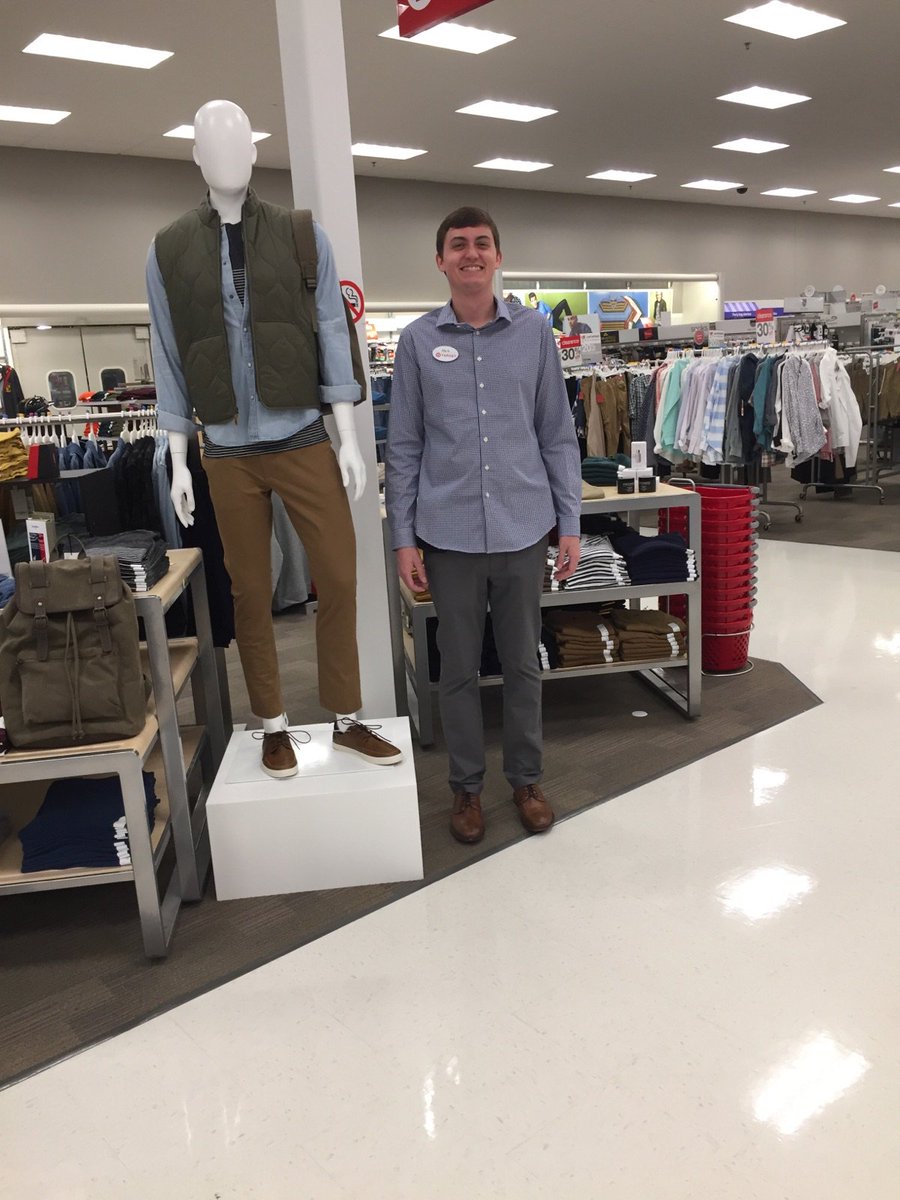 luvinthetide's tweet photo. More modeling for #ANewDay and #GoodfellowCo. Rockin' it @T0795. https://t.co/nlYnuCjuHg