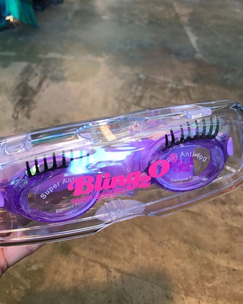 Lash__VI's tweet photo. Found these gems today...I might be out of a job. 😳 https://t.co/mmZhRxEX7B https://t.co/1gvpKpEeML