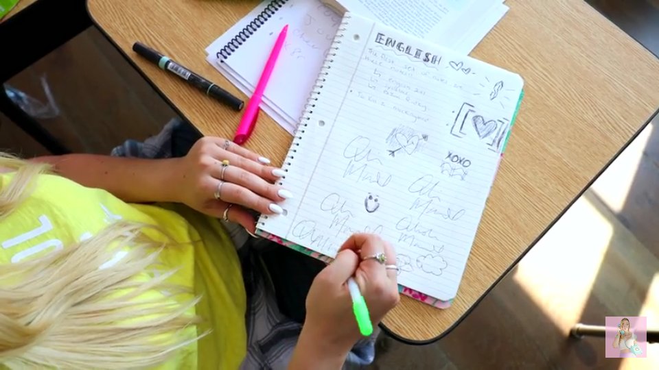 chickenfry12's tweet photo. This was so funny, enjoyed every part! 😍👌
@ALISHAMARIE https://t.co/pULbLGXzzw