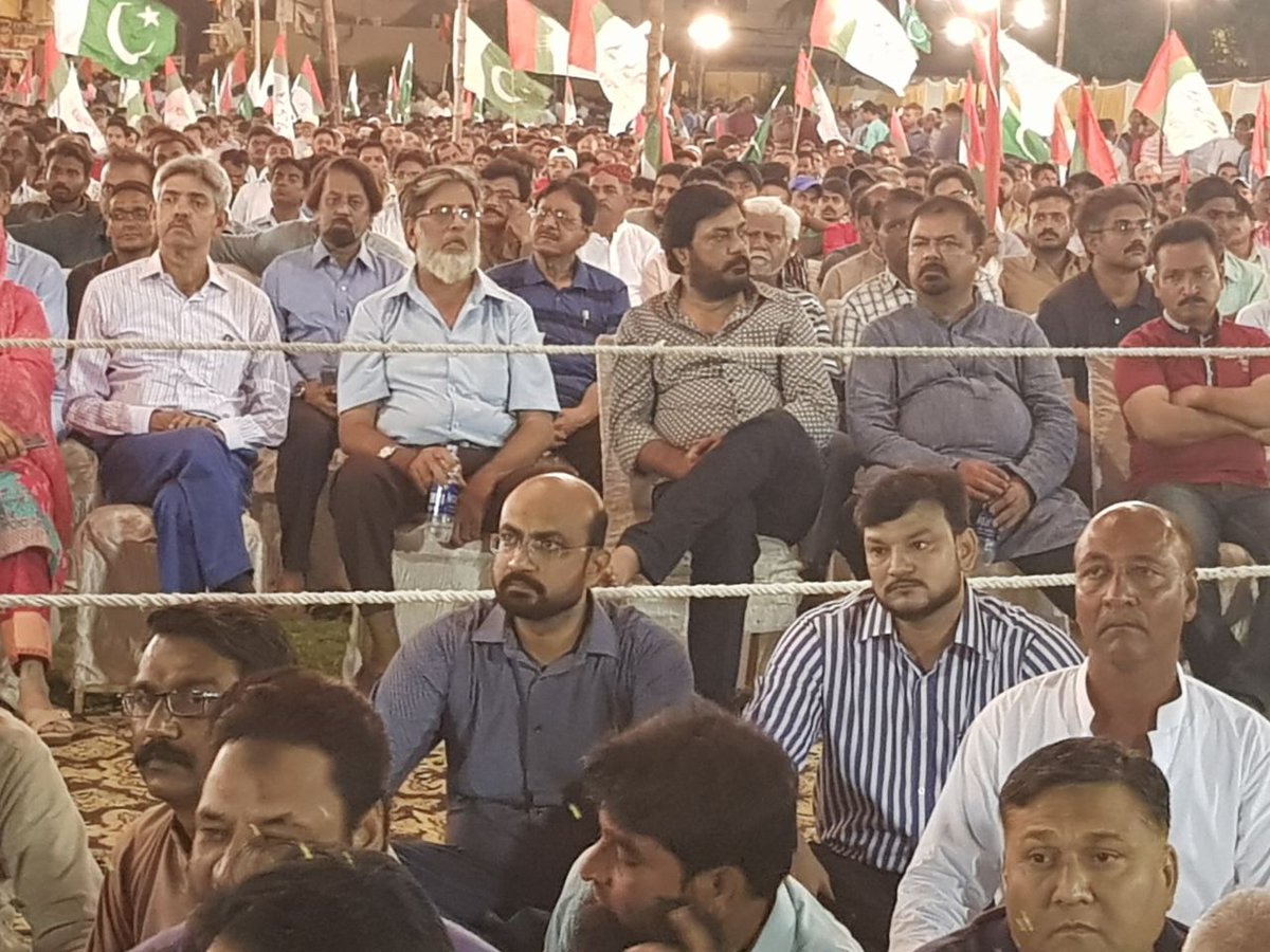 JazibBaba's tweet photo. MQM is still the party of Middle class people where even MPA sits with their Party Workers on ground 👍
#Respect ✌ https://t.co/vpdOUozapx