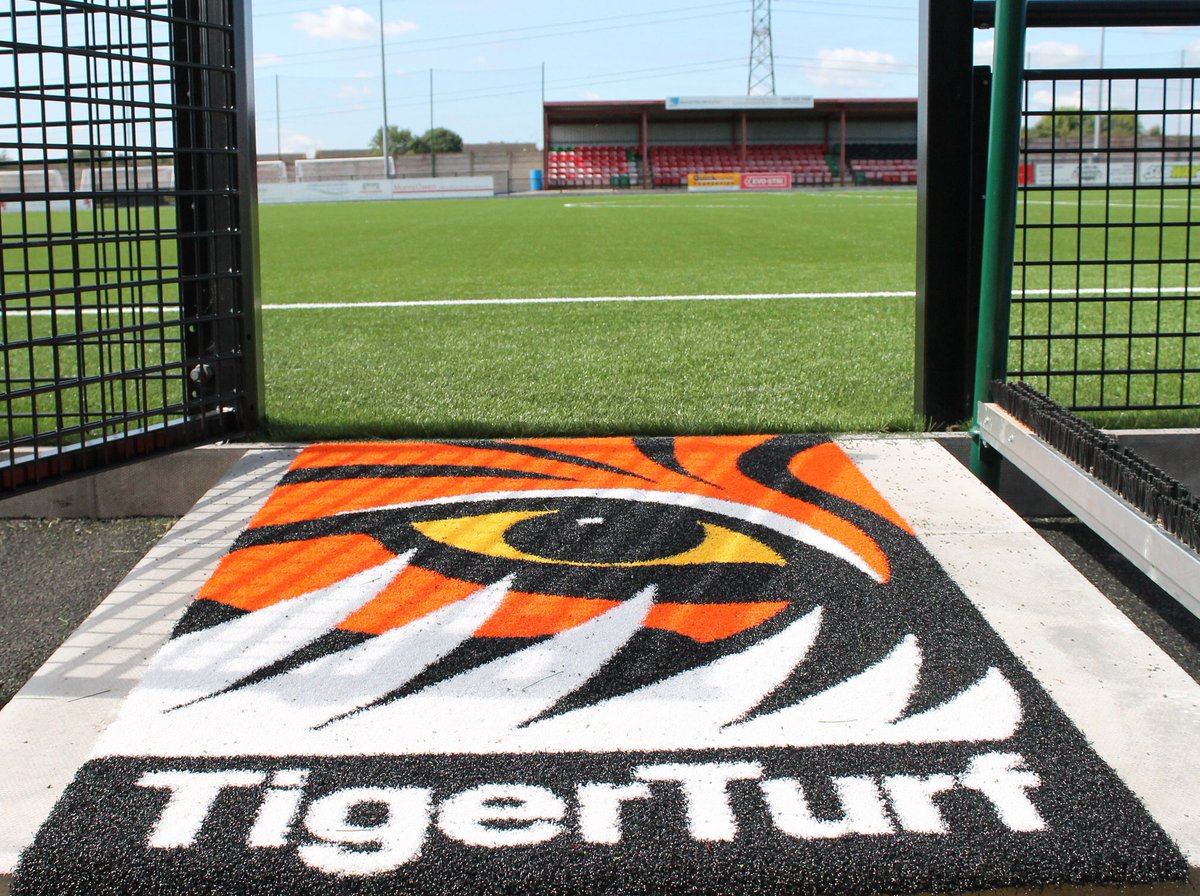 CirenTownFC's tweet photo. Thanks you to @AcademySTFC ,Our 12's,U15's &amp; U16's, Mayor Nigel Robbins for making today a fantastic day @TeamTigerTurf @FootballFoundtn https://t.co/NboWRZ0Zpx