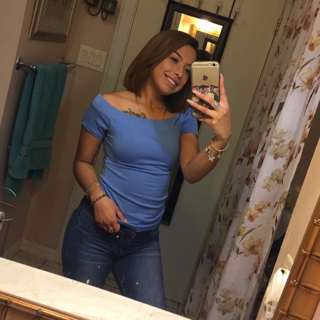 Cee_jaay_98's tweet photo. #NewProfilePic https://t.co/4AyRMzsMVz
