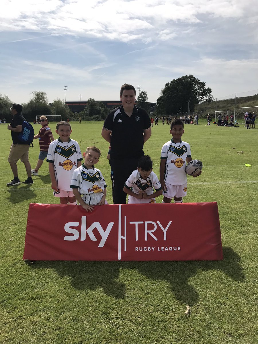 Newham Dockers Minis tweet media