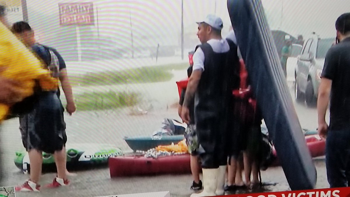 HappyVKids's tweet photo. We are in the middle of Hurricane Harvey. Everywhere flooded!!! Please help us to rebuild Texas! Go here and donate: https://t.co/ebAQ1kxsDh https://t.co/6hOG86Nb5t