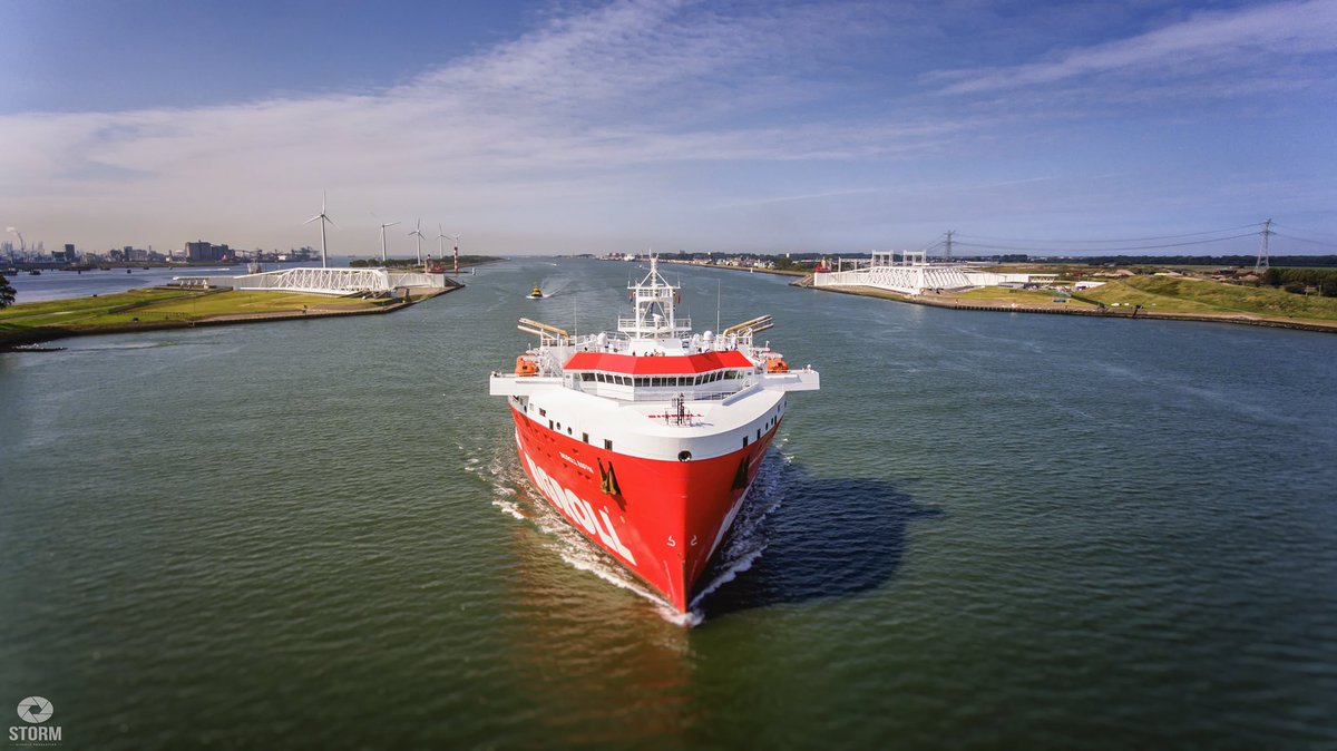 mrstorm86's tweet photo. Bigroll baffin onderweg naar Rotterdam #werelds#bigrollshipping#wereldhavendagen https://t.co/10Y61U1Bvu