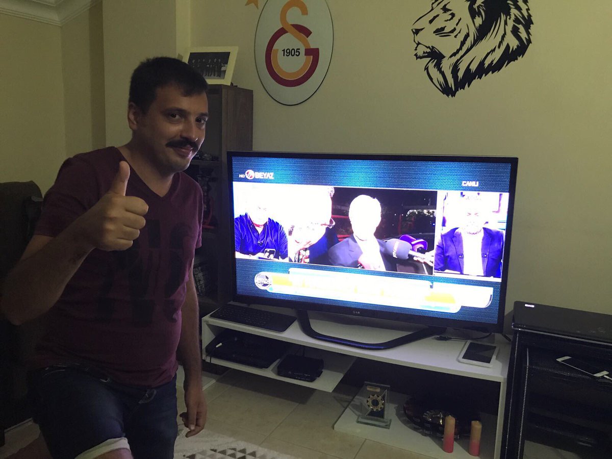 fat_nce's tweet photo. #beyazfutbolkafası https://t.co/6X99A1zOvo
