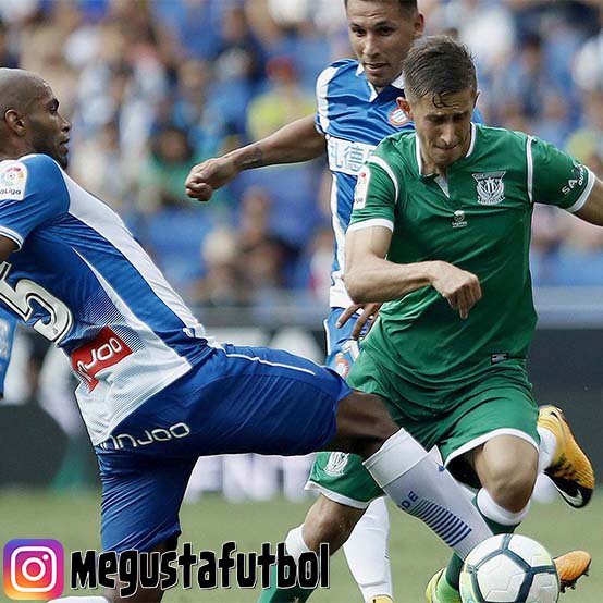 MeGusta__Futbol's tweet photo. #RCDE 0 - #CDLeganes 1 

El Leganés colíder de la #LigaSantander 

#EspanyolLeganes #Lega https://t.co/ZkSjEDEfqI