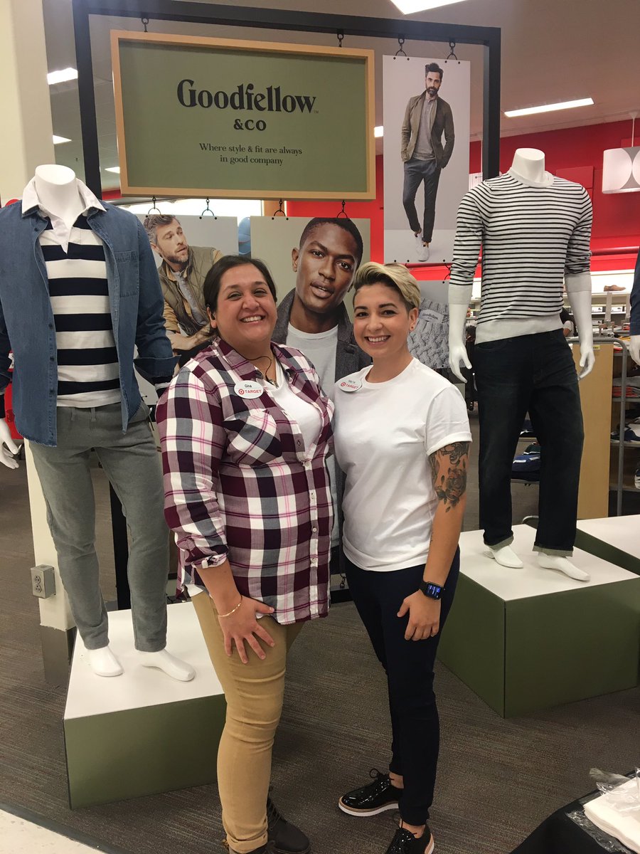 SophiaVMLT1316's tweet photo. Brand Launch Day 🚀  @lujaynesims @csedoris @1ashower @MelodyWang8 @MariaMgbobo23 https://t.co/maiqYSl2o5