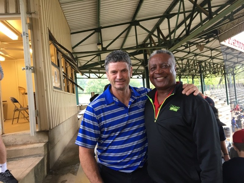 JCEFrankWhite's tweet photo. Excited to take part in @643KC tournament to help battle type 1 diabetes &amp; support @kcmoRBI program. @Macfarlane_15 https://t.co/hDhBiWNdIb