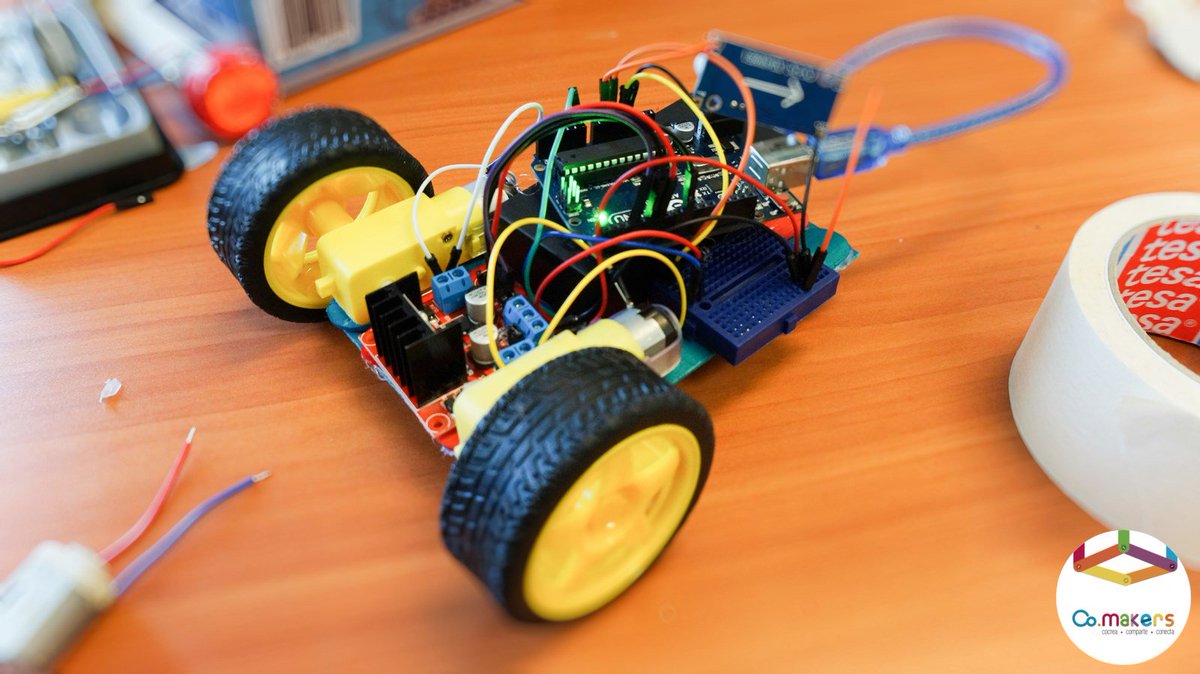 mei_global's tweet photo. [Co.makers] Revisa las últimas imágenes de nuestro taller de Robótica II - https://t.co/YAgmS3nQy1 #Mei #comakers #makers #Antofagasta https://t.co/FzBVHx5qRH