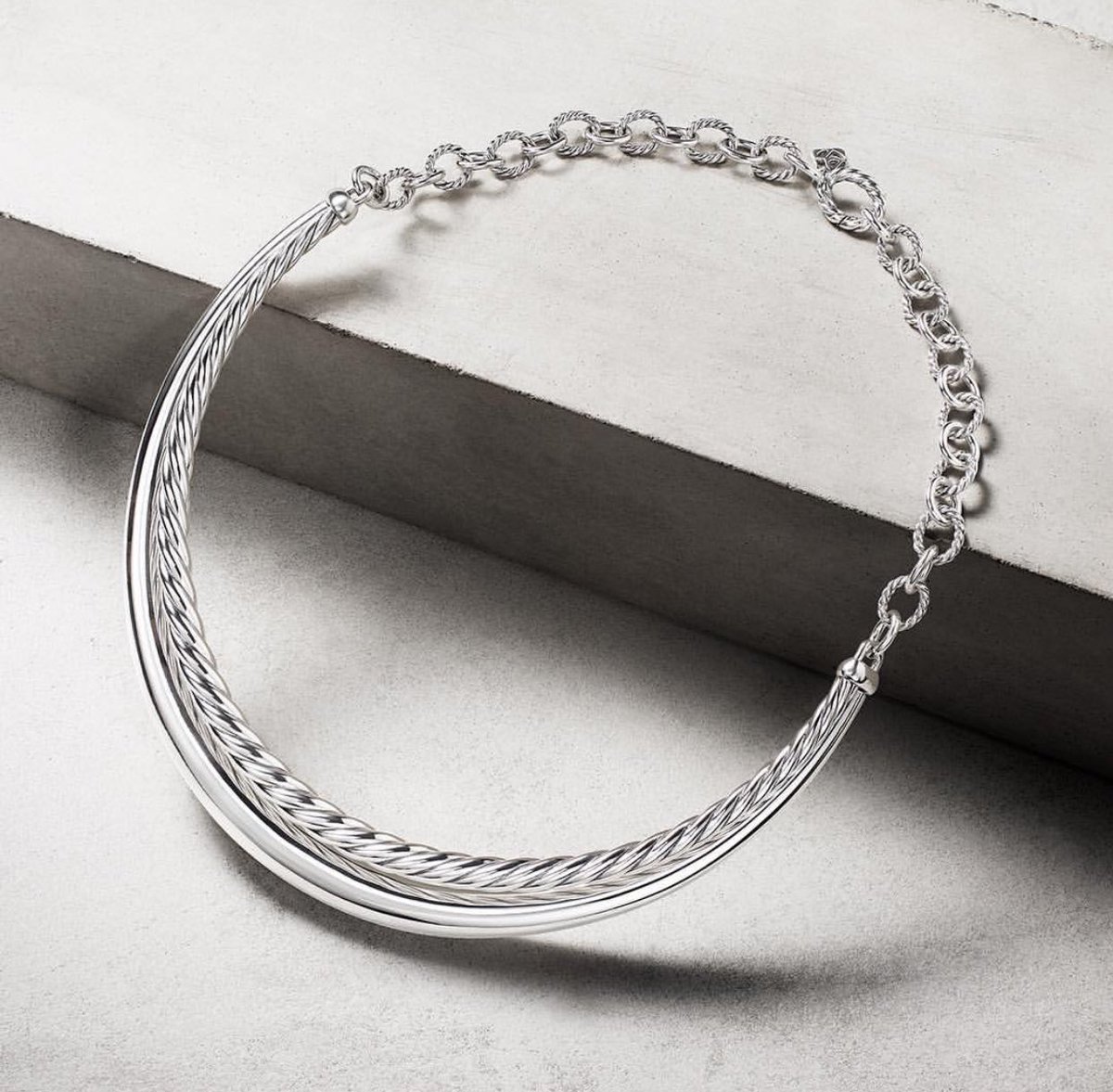 ProvDiamond's tweet photo. Singular sterling style. #PureFormCollection #DavidYurman https://t.co/nQiQ8Q2Fed