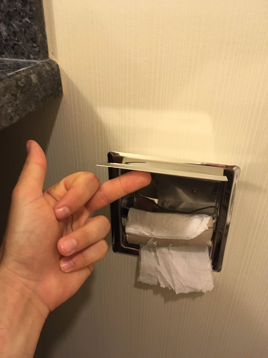GrantHalitosis's tweet photo. @keggiemckill wins the worst roommate award this year @SpikeMagazineBB #imissAlexW https://t.co/tyyOVXrvfO