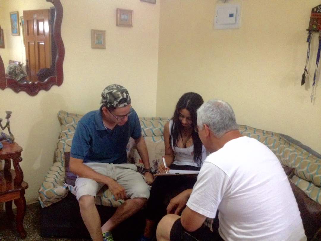 ConradoPerezL's tweet photo. En #Plata2 #Valera el pueblo va #SinMiedo a votar por el CAMBIO este #10S. La respuesta es #CalleYVoto. https://t.co/u1gcZcQK8j