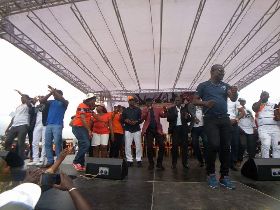 Adama Bictogo (@adamabictogo1) on Twitter photo #AB #ADO #3èmeCongrès
Merci à la jeunesse du rdr qui a demontré une fois de plus son engagement pour le président Alassane Ouattara #AB #ADO #3èmeCongrès
Merci à la jeunesse du rdr qui a demontré une fois de plus son engagement pour le président Alassane Ouattara