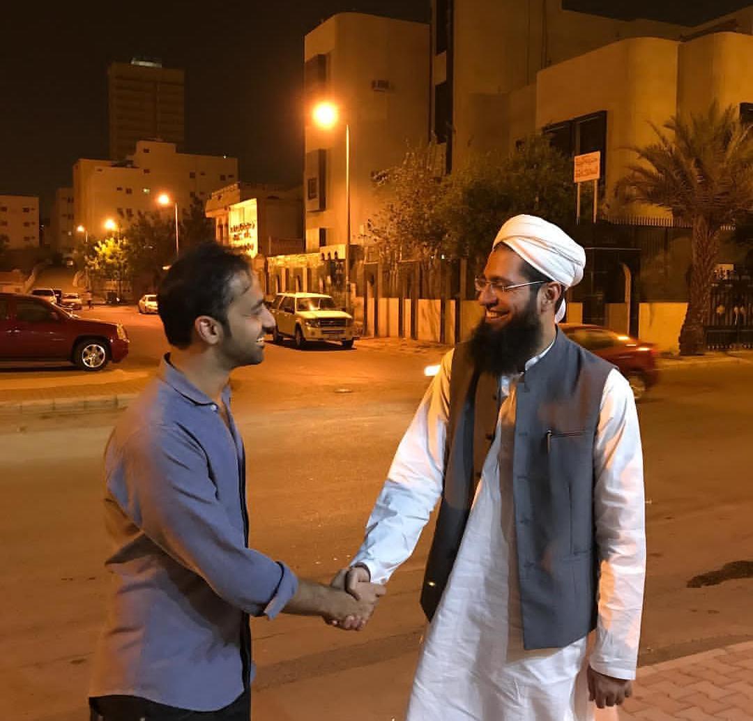 ItsBushrahere's tweet photo. @WaseemBadami with #MolanaImranBashir in #Makkah
MashaAllah Smile on WB's Face 😘😘 https://t.co/ZeY8aT4TuS