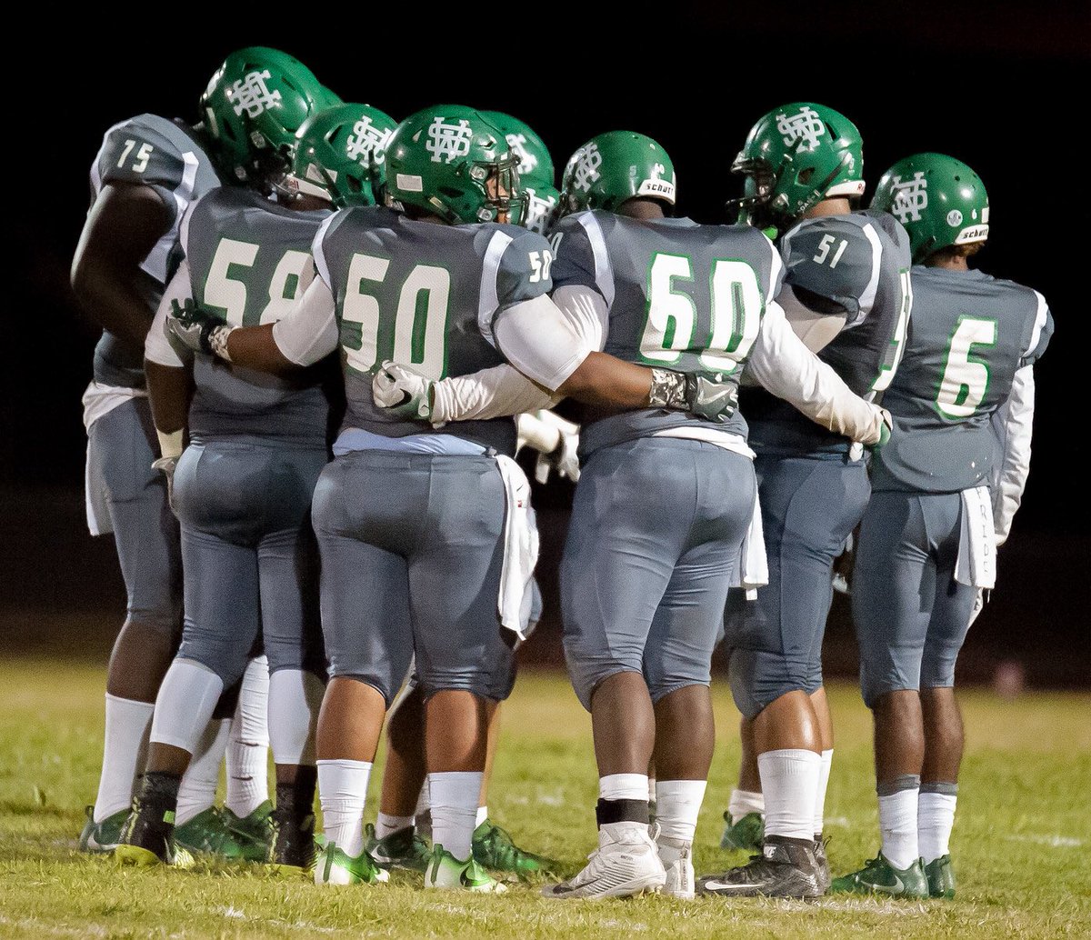 Raybo75's tweet photo. .3k them my brothers⛓💚 https://t.co/P7USwNSsyK