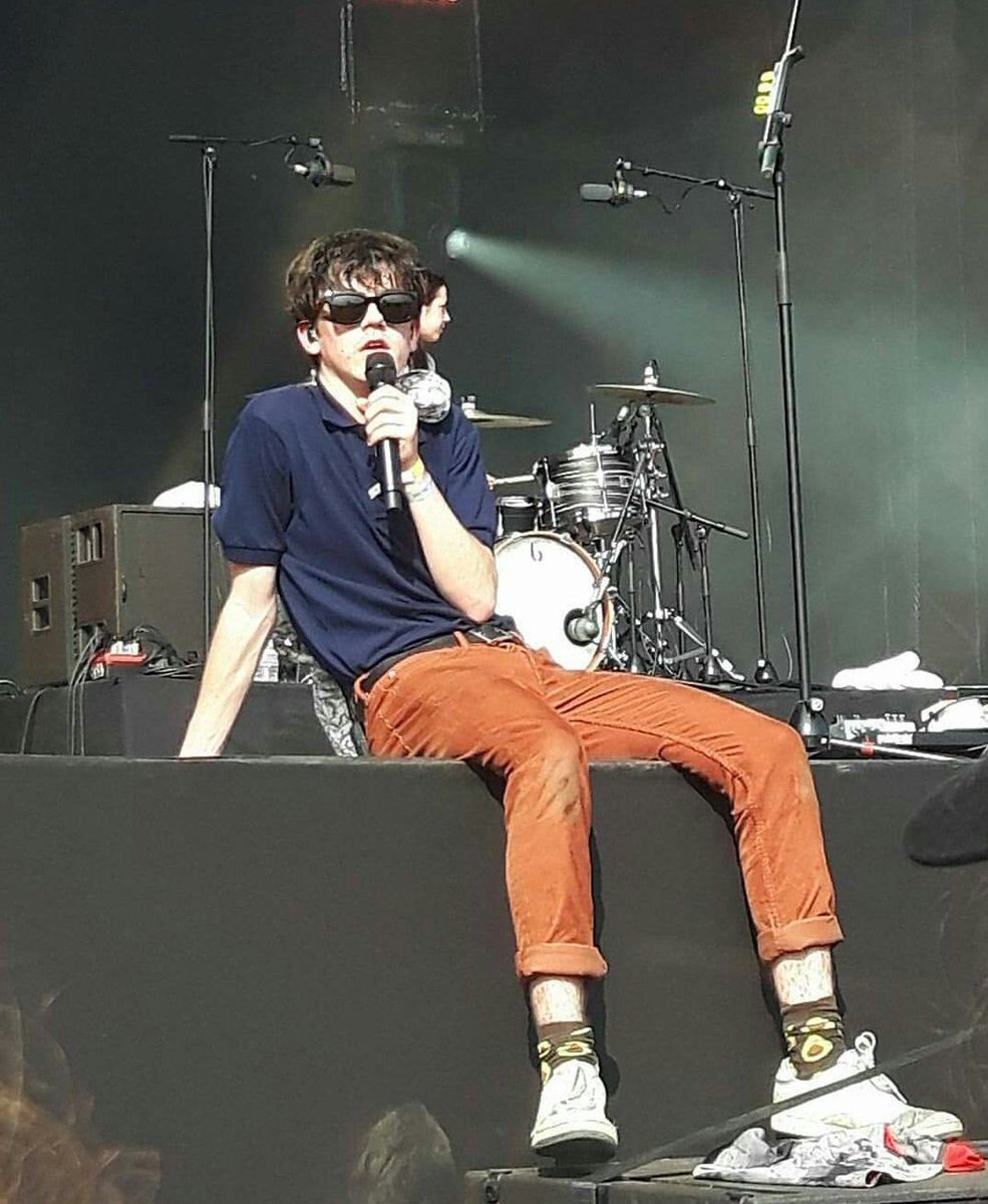 DeclanArgentina's tweet photo. Declan hoy en Le Cabaret Vert Festival (Francia) https://t.co/1m0MVYLNAm