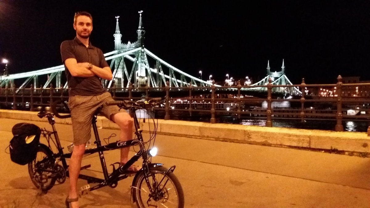 rolling_round's tweet photo. Forget public transport. This is how you get around!! #Budapest. #buswankers @Circecycles #tandem #bicyclelife #vanlife #rollinground #vwt5 https://t.co/za1TiRnAFR